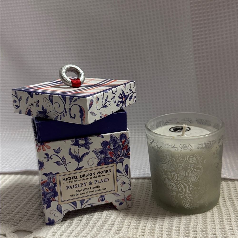 Paisley & Plaid Soy Wax Candle FRESH COUNTRY AIR 6.5 oz 184 G New